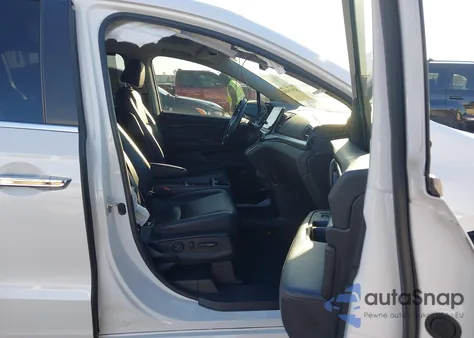 2021 Honda Odyssey Touring from USA, damaged, VIN 5FNRL6H80MB012183